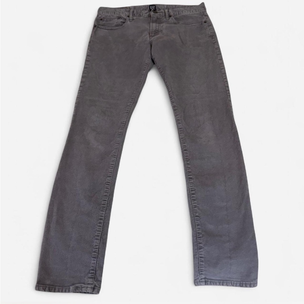 GAP Men's Slim Straight Jeans in Light Gray